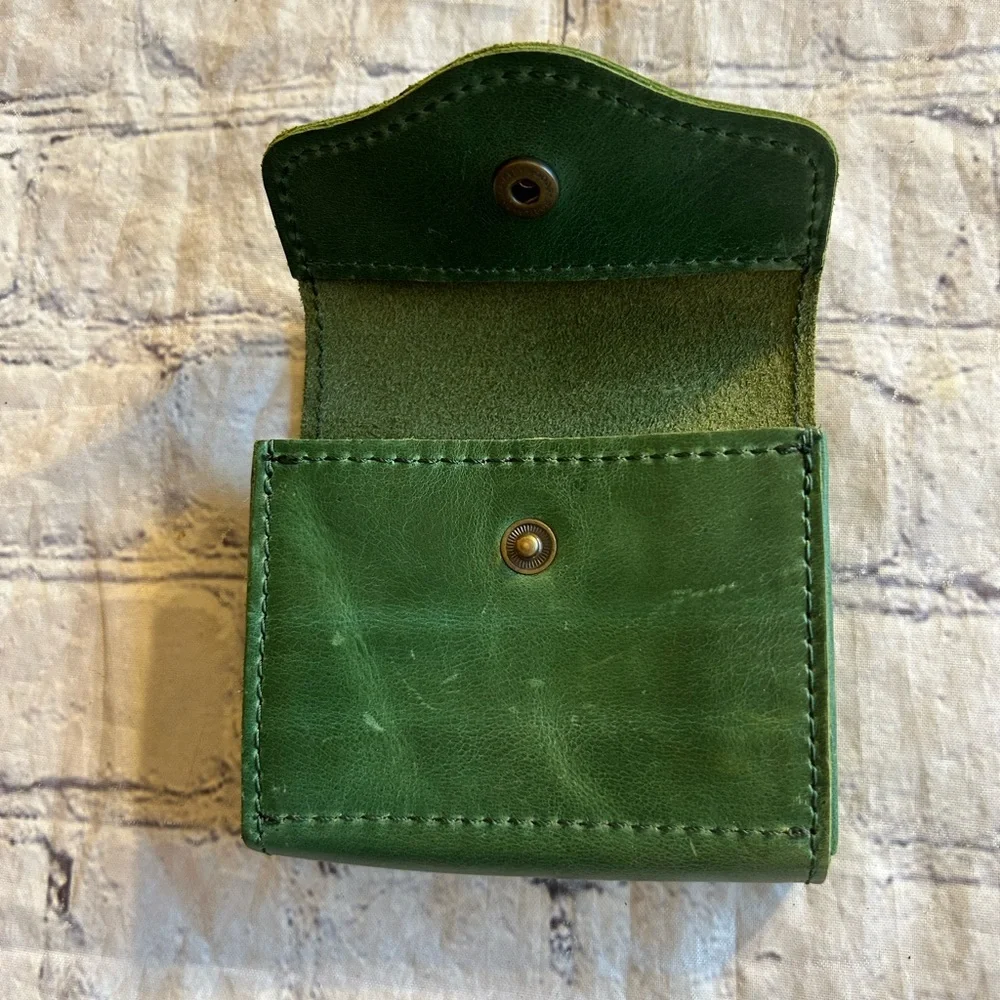 PORTLAND LEATHER GREEN SMALL BOZEMAN WALLET (3) TREES LOGO - Picture 3 of 6